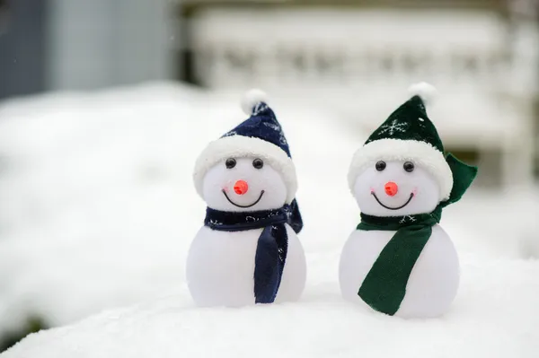 Muñeco de nieve al aire libre — Foto de Stock