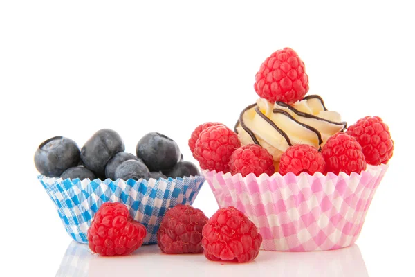 Postre de fruta aislado sobre fondo blanco — Foto de Stock