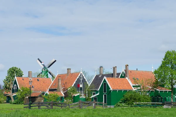 Tipik Hollanda Köyü — Stok fotoğraf