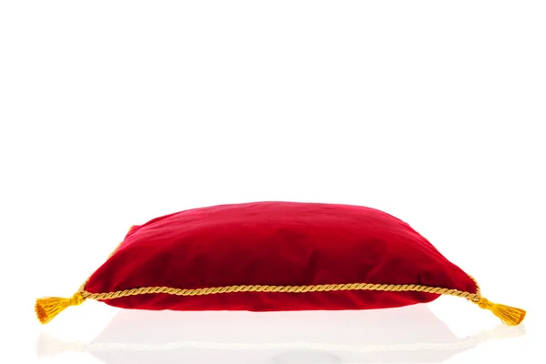 Almohada real de terciopelo rojo — Foto de Stock