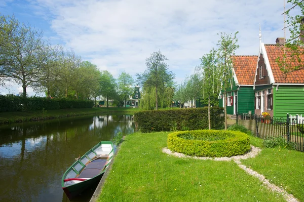 Tipik Hollanda Köyü — Stok fotoğraf