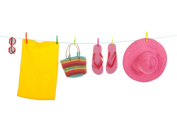 Beach laundry with towel and sunglasses — Stock Photo, Image