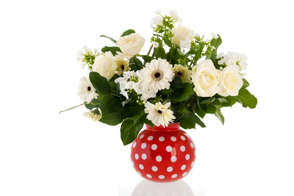 Gemengd boeket witte bloemen — Stockfoto