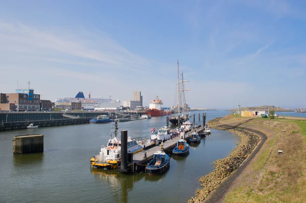 Haven in Nederlandse ijmuiden — Stockfoto