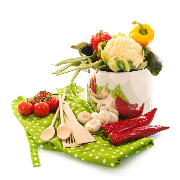 Matlagning med grönsaker — Stockfoto