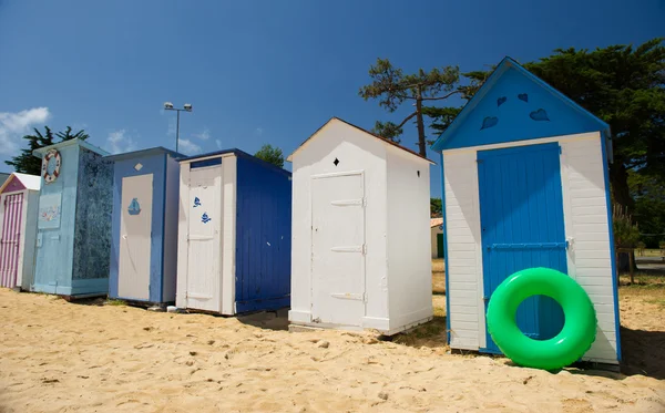 Cabanas de praia na ilha Oleron, na França — Fotografia de Stock