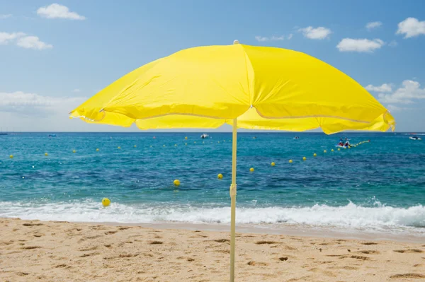 Yellow parasol — Stock Photo, Image