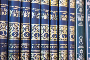Kitaplar kuralları ve gelenekleri ile islam