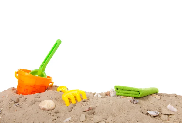 Spiaggia estiva con giocattoli — Foto Stock