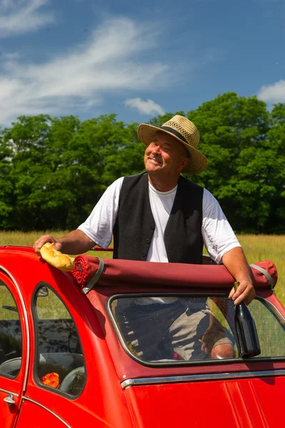 French man having picnic — Stock Photo, Image