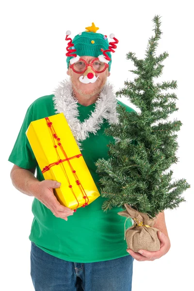 Senior man met grappige bril voor Kerstmis — Stockfoto