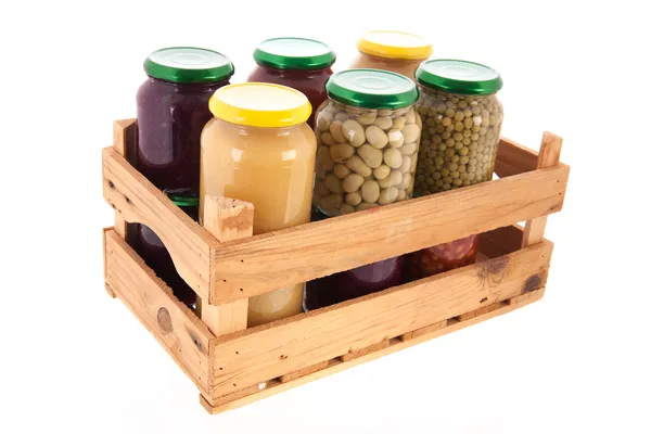 Houten kist bewaard groenten — Stockfoto