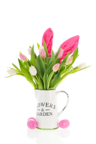 Bouquet di Pasqua su sfondo rosa — Foto Stock
