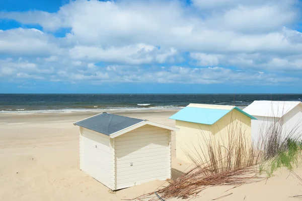 Хатин пляжу на острові texel — стокове фото