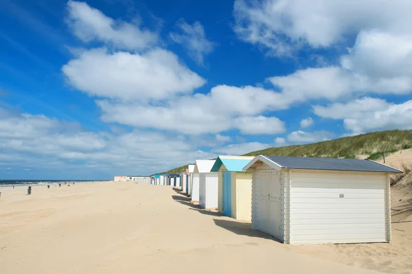 Cabanas de praia azul em Texel — Fotografia de Stock