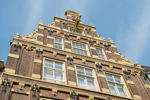 典型的なオランダ風の外観の建物 — ストック写真