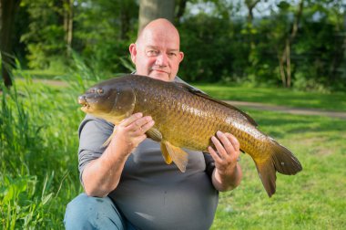 balıkçı ile sazan