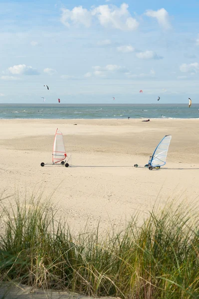 Land sailing and powerkiting — Stock Photo, Image