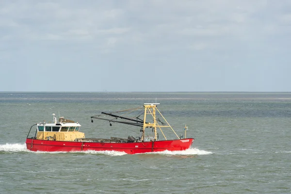 Dutch fishing boat at wadden sea — Stock Photo, Image