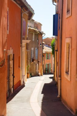 küçük şeritte Fransız roussillon