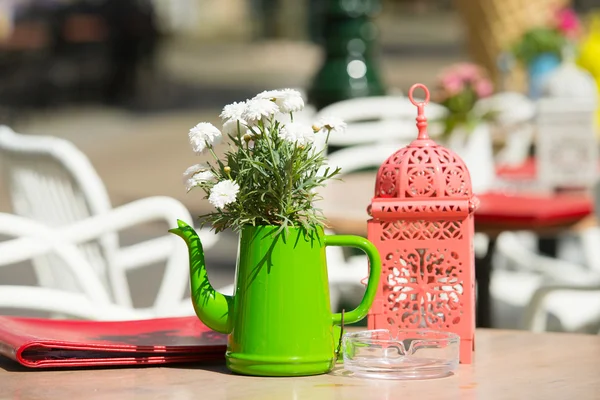 Decoração terraço ao ar livre — Fotografia de Stock