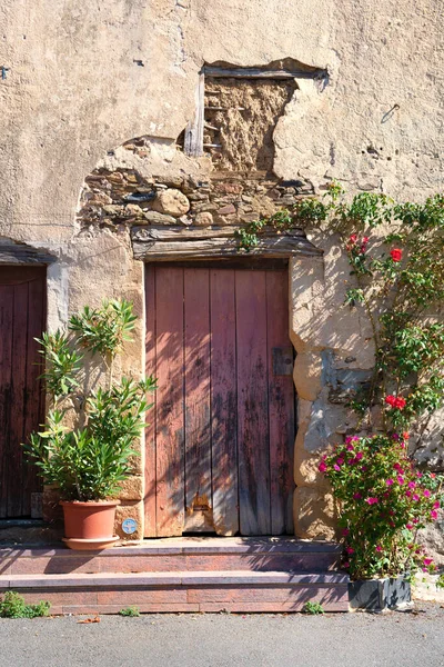 Eingang Aus Altem Französischen Haus Unbewohnbar — Stockfoto