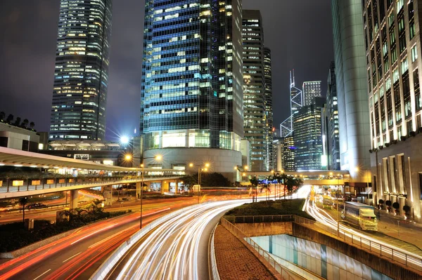 Noche dinámica de ciudad — Foto de Stock