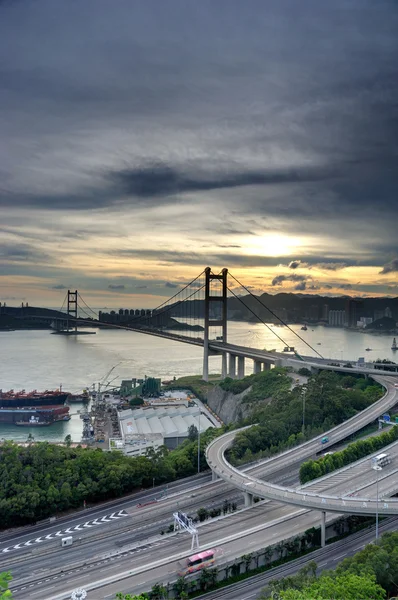 Tsing ma brug — Stockfoto