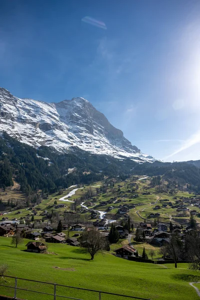 Grindelwald - dağ manzaralı güzel köy - İsviçre