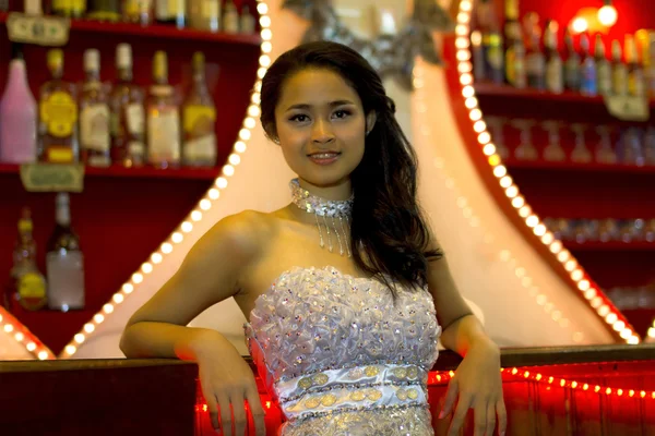 Gorgeous asian woman alone at bar — Stock Photo, Image