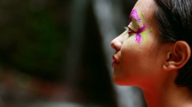 Borneo yağmur ormanı kabile kültür: Yüz boyama