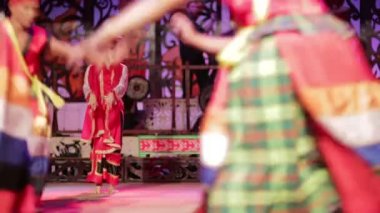 Sarawak, Malezya - Haziran 2012: IBAN ve malay aşiret performans