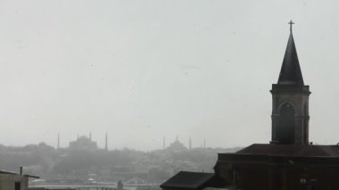 İstanbul tarihi yarımada kilise kar kış