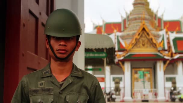 Thailändische Soldaten — Stockvideo