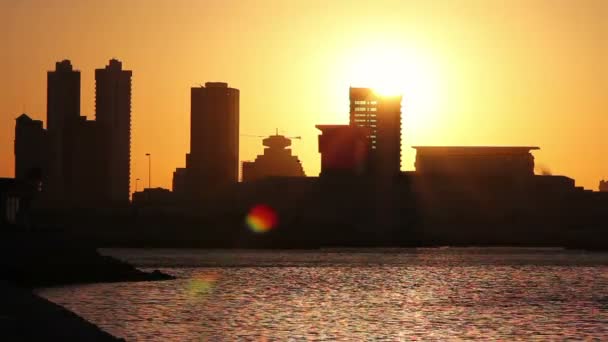 Sonnenuntergang im Bahrain — Stockvideo