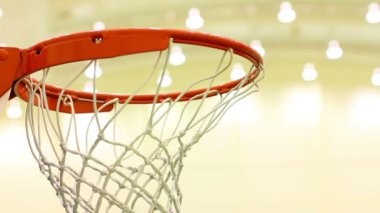 Basket basketbol sahası içinde Puanlama