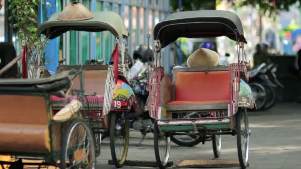 Transportation with cyclo in indonesia — Stock Video