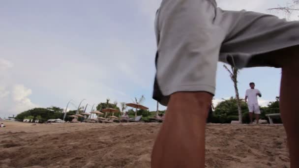 Parkour at the beach — Stock Video