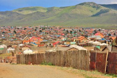 Ulan Batur, Moğolistan ve yoksul hane