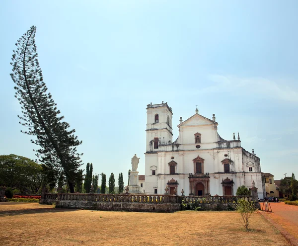 Antigua iglesia colonial, Goa, India — Foto de Stock