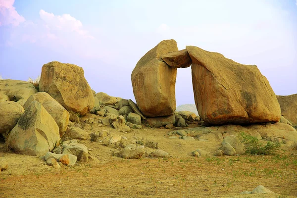 Formación de piedra extraña, Hampi, India —  Fotos de Stock