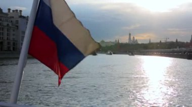 kremlin, tekne turu