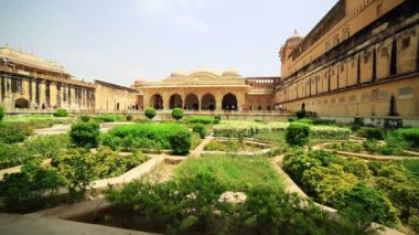 Amber fort bahçeleri
