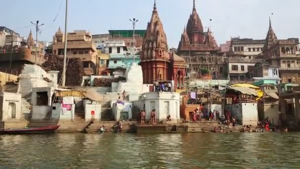 Escena cotidiana en Varanasi — Vídeo de stock
