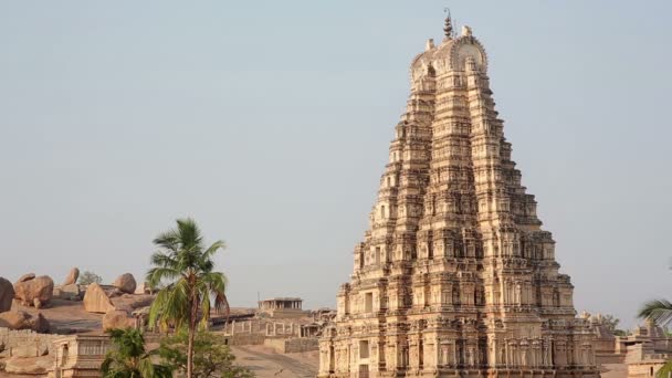 Ancient Hindu temple — Stock Video