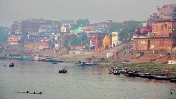 Cena cotidiana em Varanasi — Vídeo de Stock