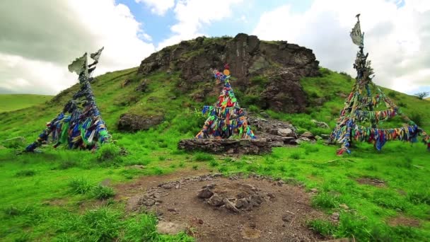 Chamán Adak Árbol — Vídeos de Stock