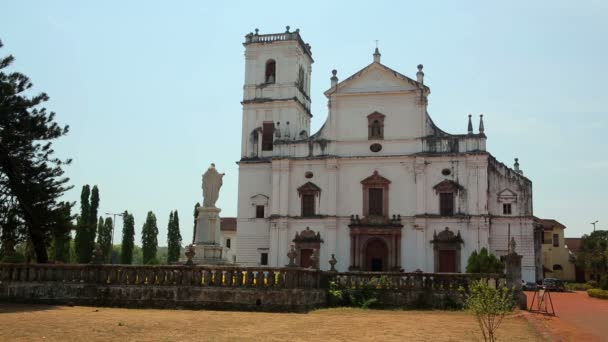 Antigua iglesia colonial — Vídeo de stock