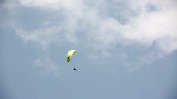 Parapente — Vídeo de stock