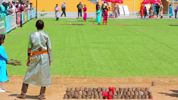 Naadam Festival Bogenschießturnier — Stockvideo